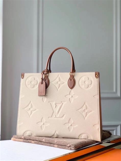 lv creme empreinte color transfer|LV Empriente .